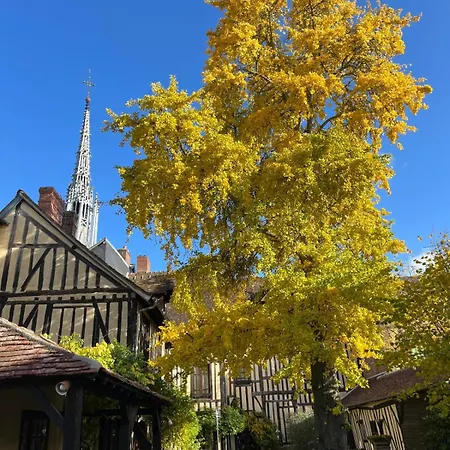 Saint Jacques Bed & Breakfast